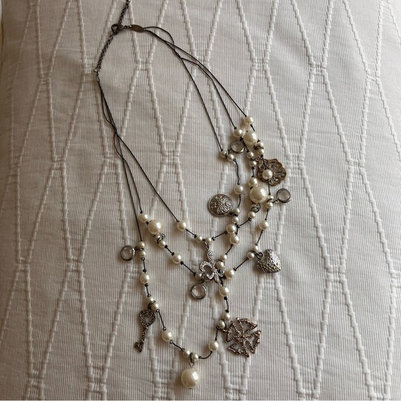 NY Silver Necklace - Picture 1 of 4